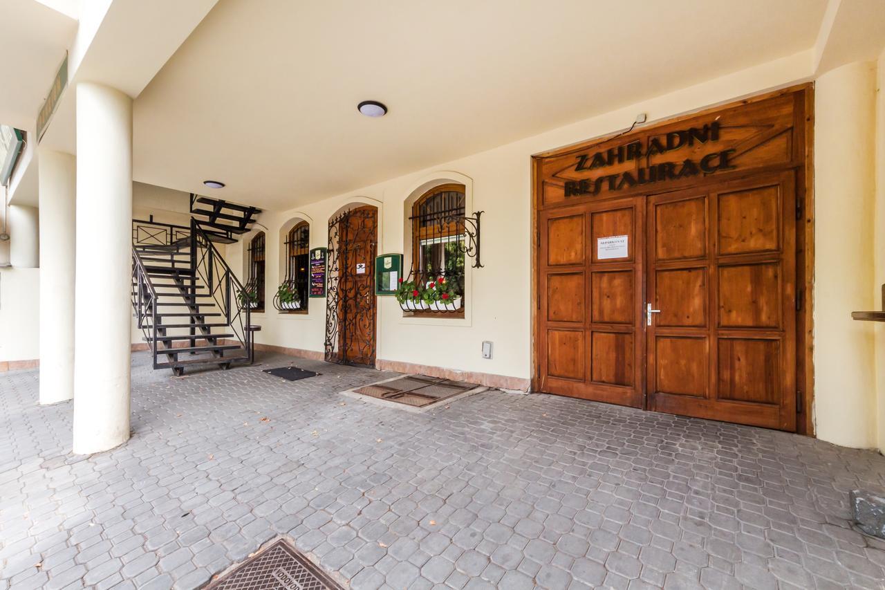 Nova Hospoda - Hotel & Restaurant Prague Exterior photo