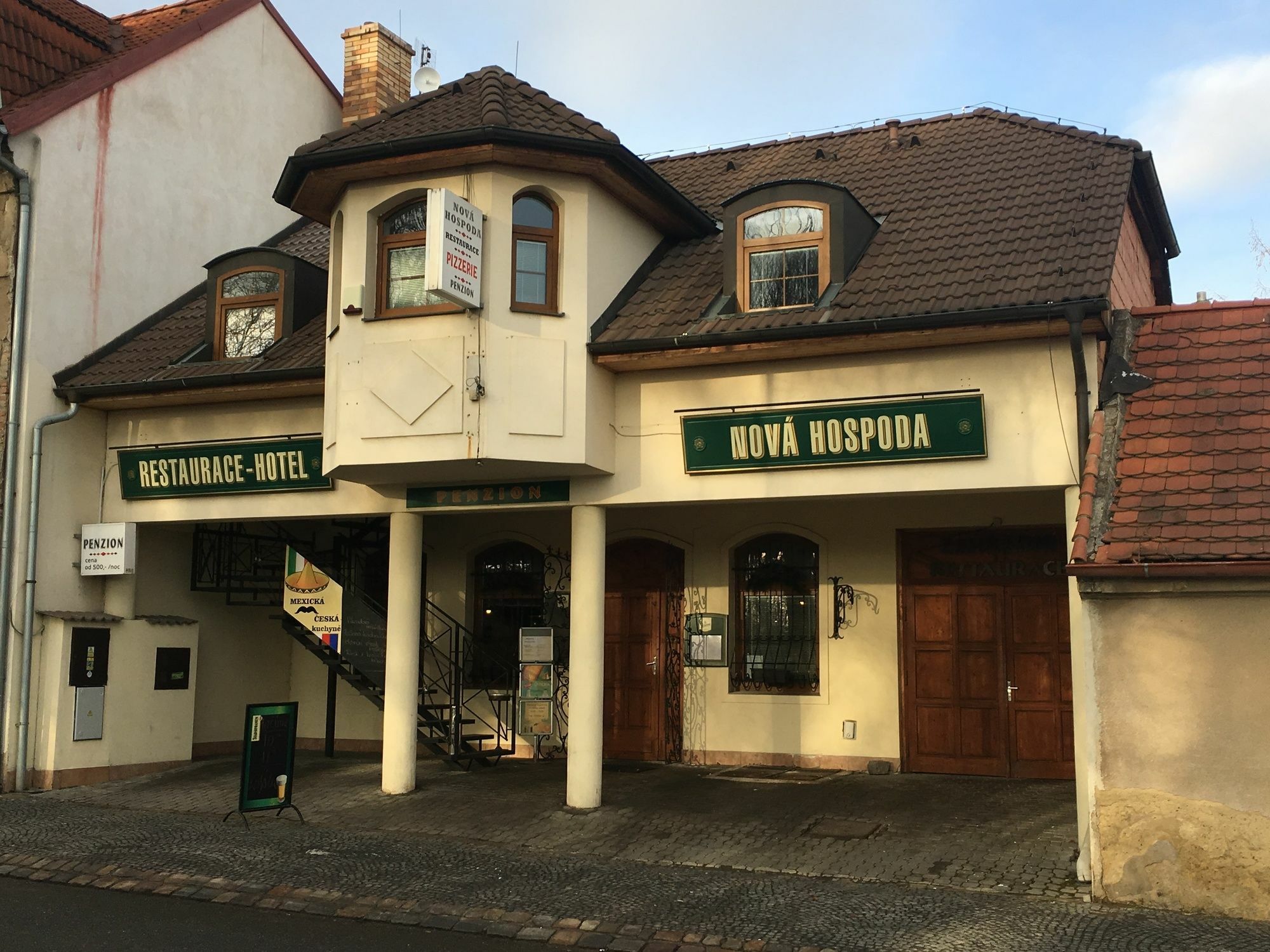 Nova Hospoda - Hotel & Restaurant Prague Exterior photo